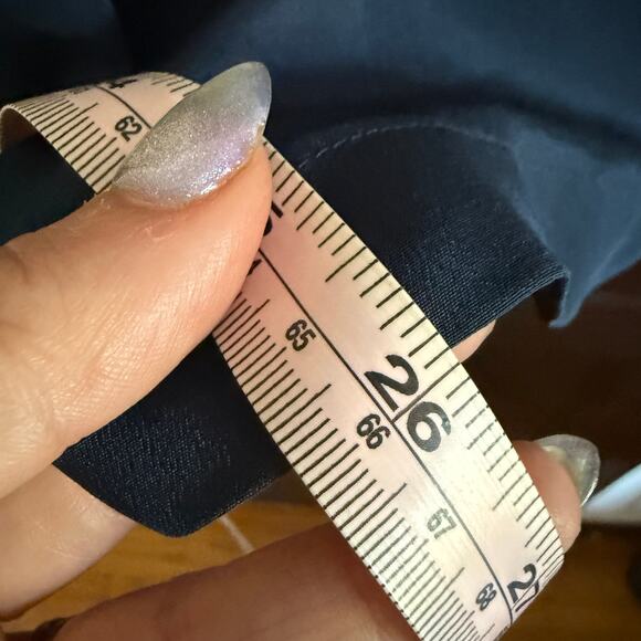 10 Crosby DEREK LAM | Navy Blue and Black Silk V Neck Sleeveless Shell Top Small - Picture 8 of 8